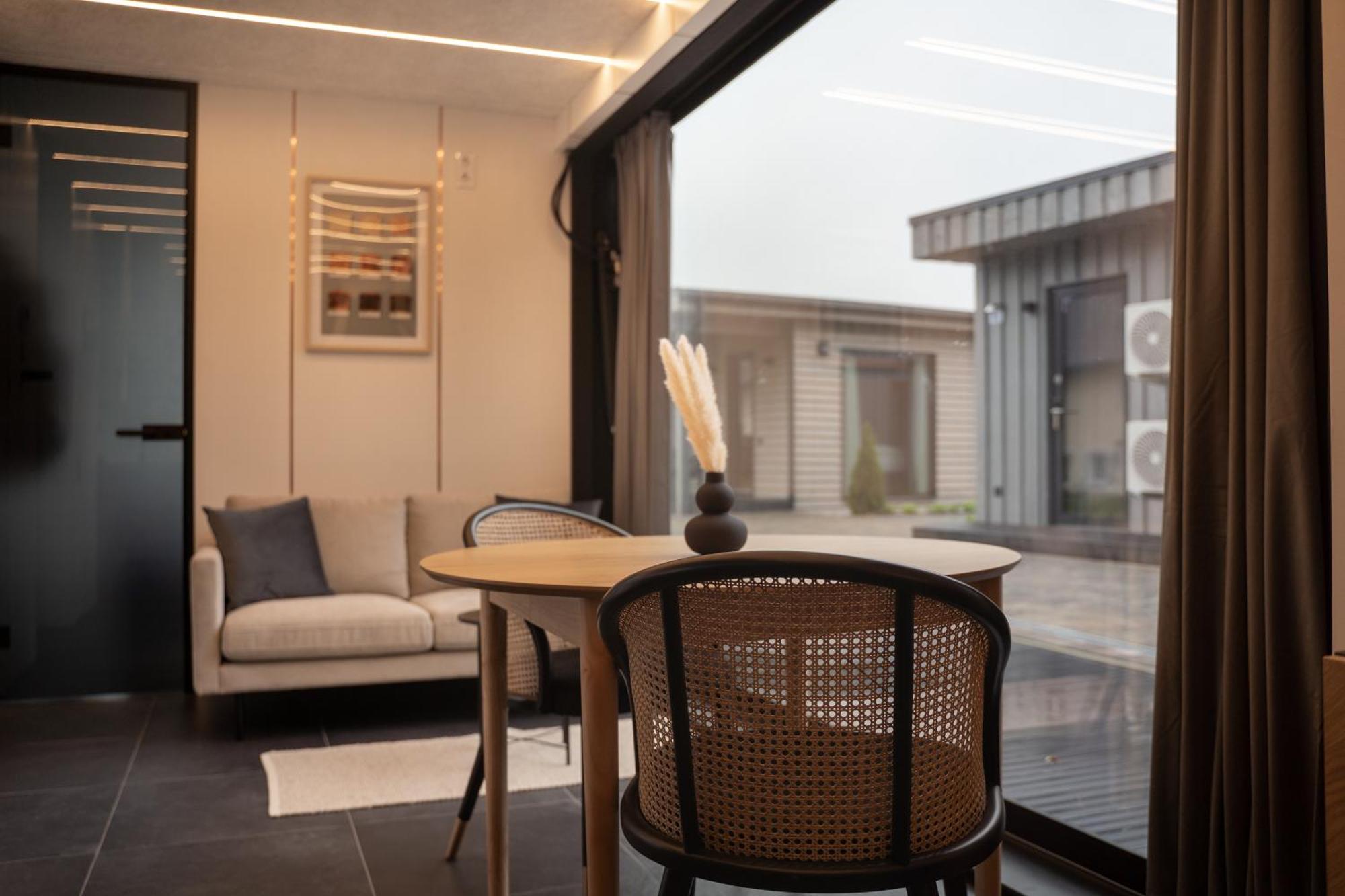 Hotel & Chalets By Revex Schwarzenbach am Wald Εξωτερικό φωτογραφία
